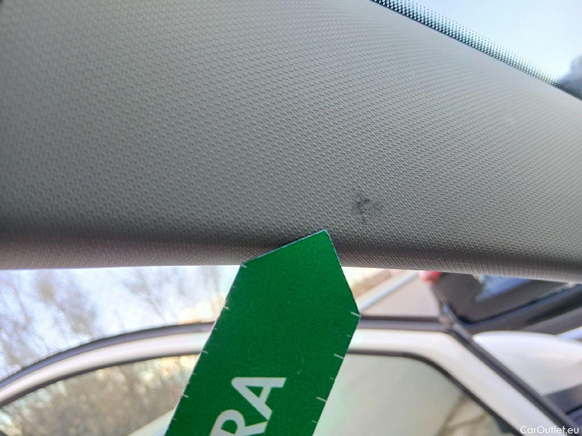  Volkswagen  Golf  VOLKSWAGEN / 2020 / 5P / berlina con portón Life 1.0 eTSI 81kW (110CV) DSG #7