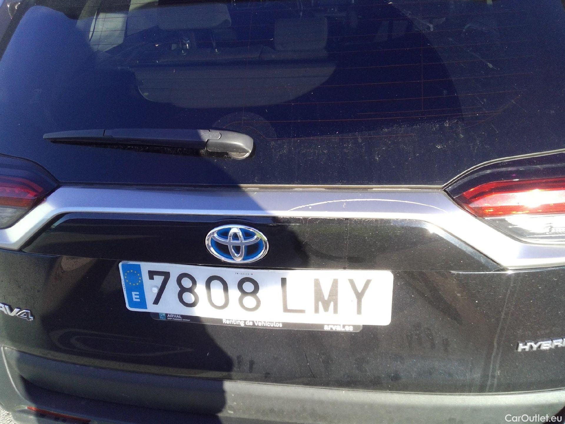  Toyota  RAV4 TOYOTA  / 2018 / 5P / todoterreno 2.5l 220H Advance #46