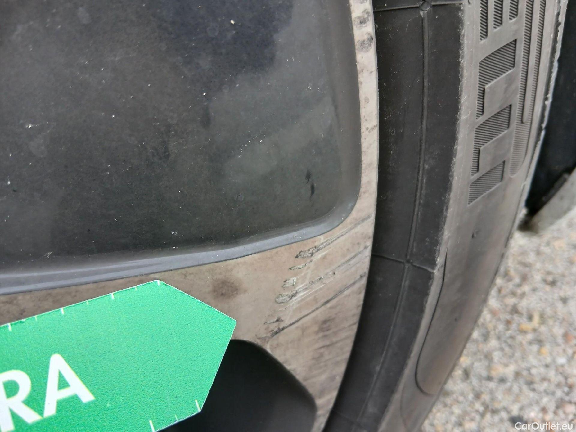  Volkswagen  Arteon VOLKSWAGEN  / 2020 / 5P / berlina con portón R-Line 2.0 TDI 147kW (200CV) DSG #49