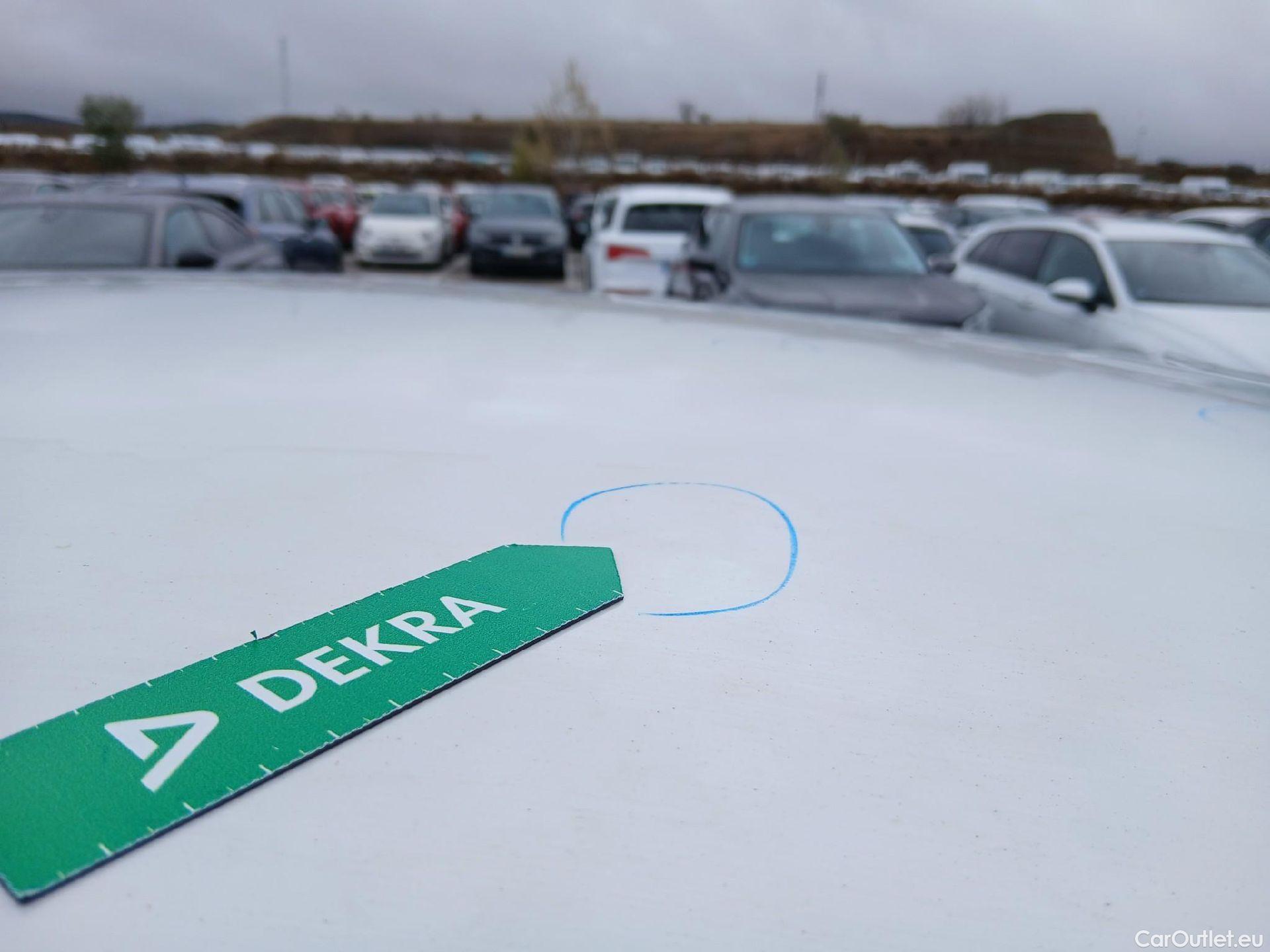  Volkswagen  Arteon VOLKSWAGEN  / 2020 / 5P / berlina con portón R-Line 2.0 TDI 147kW (200CV) DSG #27