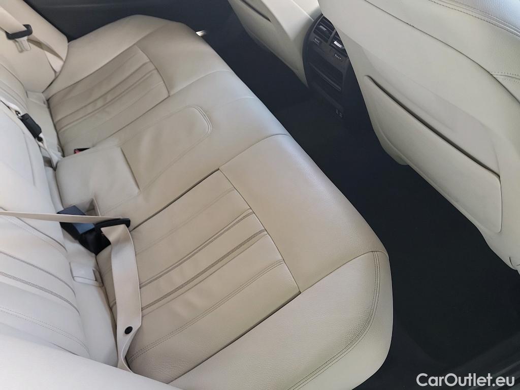 Bmw  Serie 5 BMW  / 2016 / 4P / sedán 520dA #10