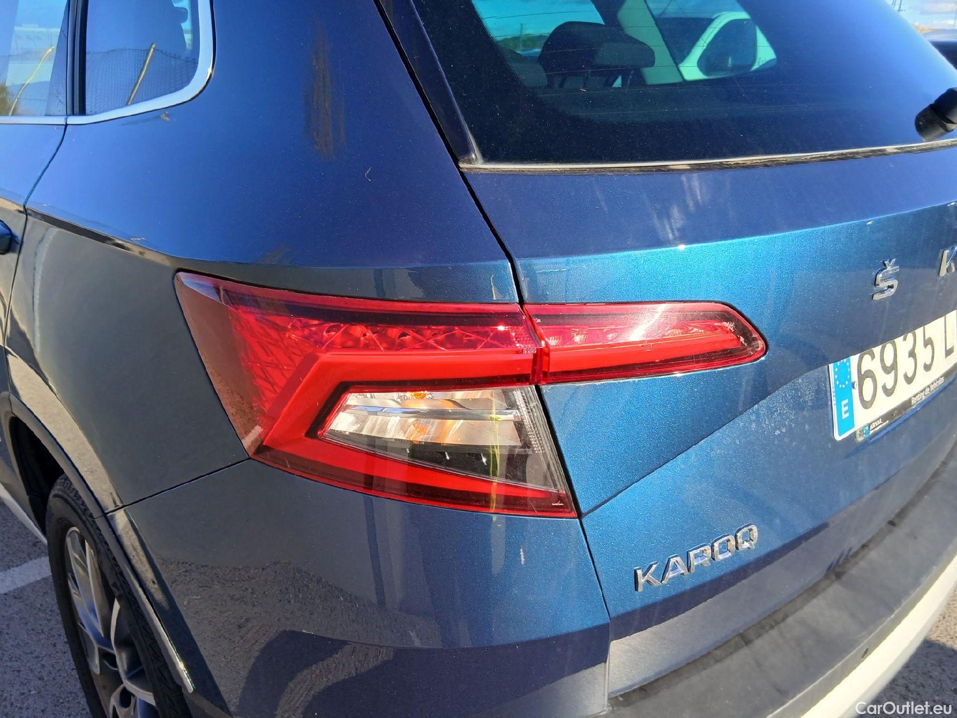  Skoda  Karoq SKODA  / 2017 / 5P / todoterreno 2.0 TDI 110kW (150CV) DSG 4X4 Scout #22