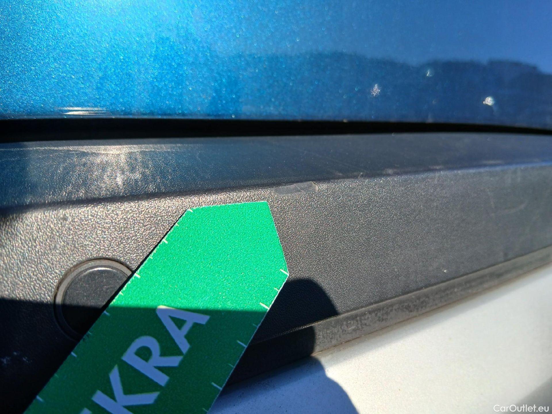  Skoda  Karoq SKODA  / 2017 / 5P / todoterreno 2.0 TDI 110kW (150CV) DSG 4X4 Scout #30