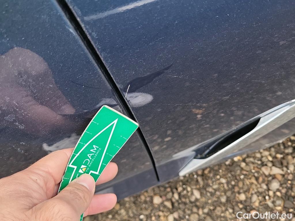  Bmw  Serie 5 BMW  / 2016 / 4P / sedán 520dA #6