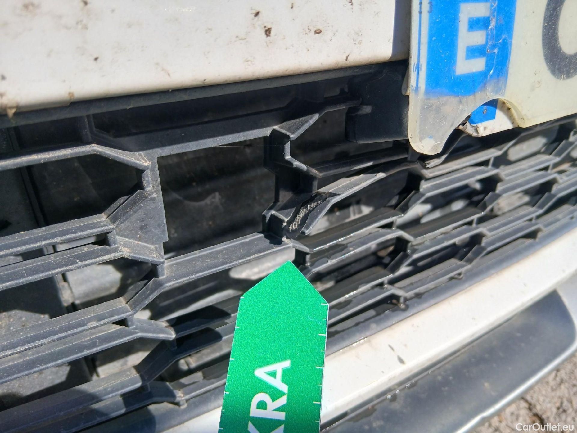  Skoda  KAMIQ SKODA  1.0 TSI 81kW (110CV) DSG Ambition (CX) #10