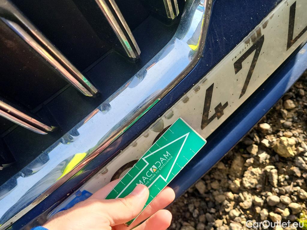  Bmw  Serie 5 BMW  / 2016 / 4P / sedán 520dA #8