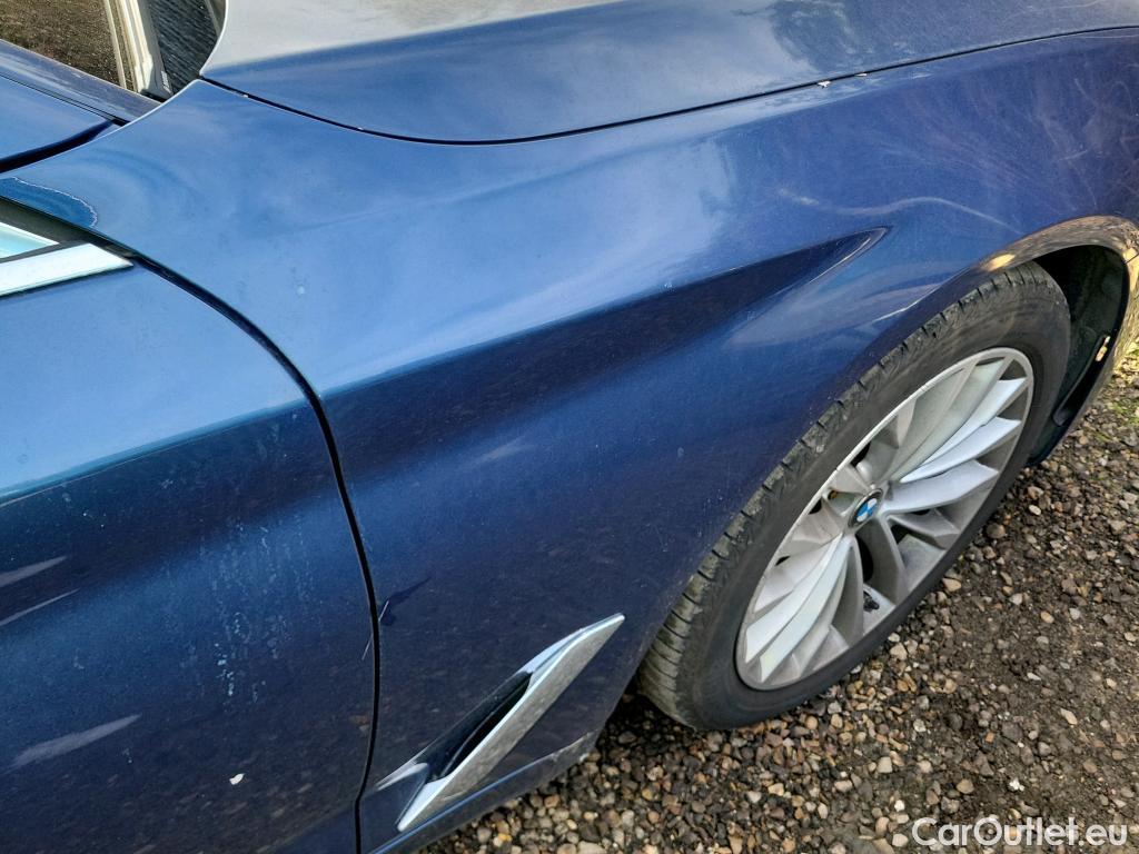  Bmw  Serie 5 BMW  / 2016 / 4P / sedán 520dA #5