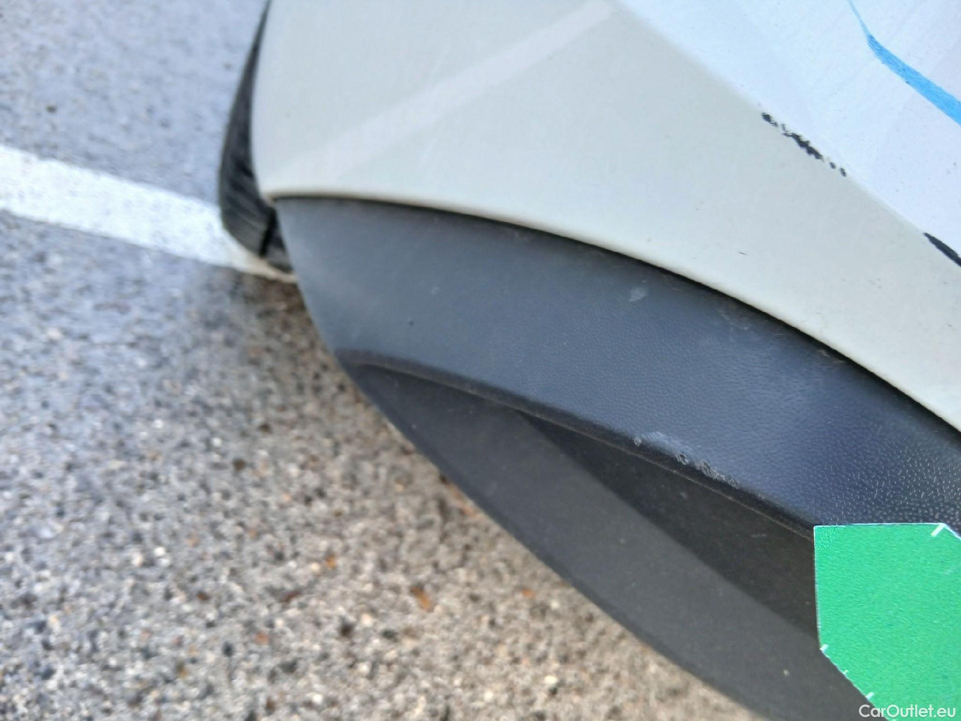  Volkswagen  Golf  VOLKSWAGEN / 2020 / 5P / berlina con portón Life 1.0 eTSI 81kW (110CV) DSG #16