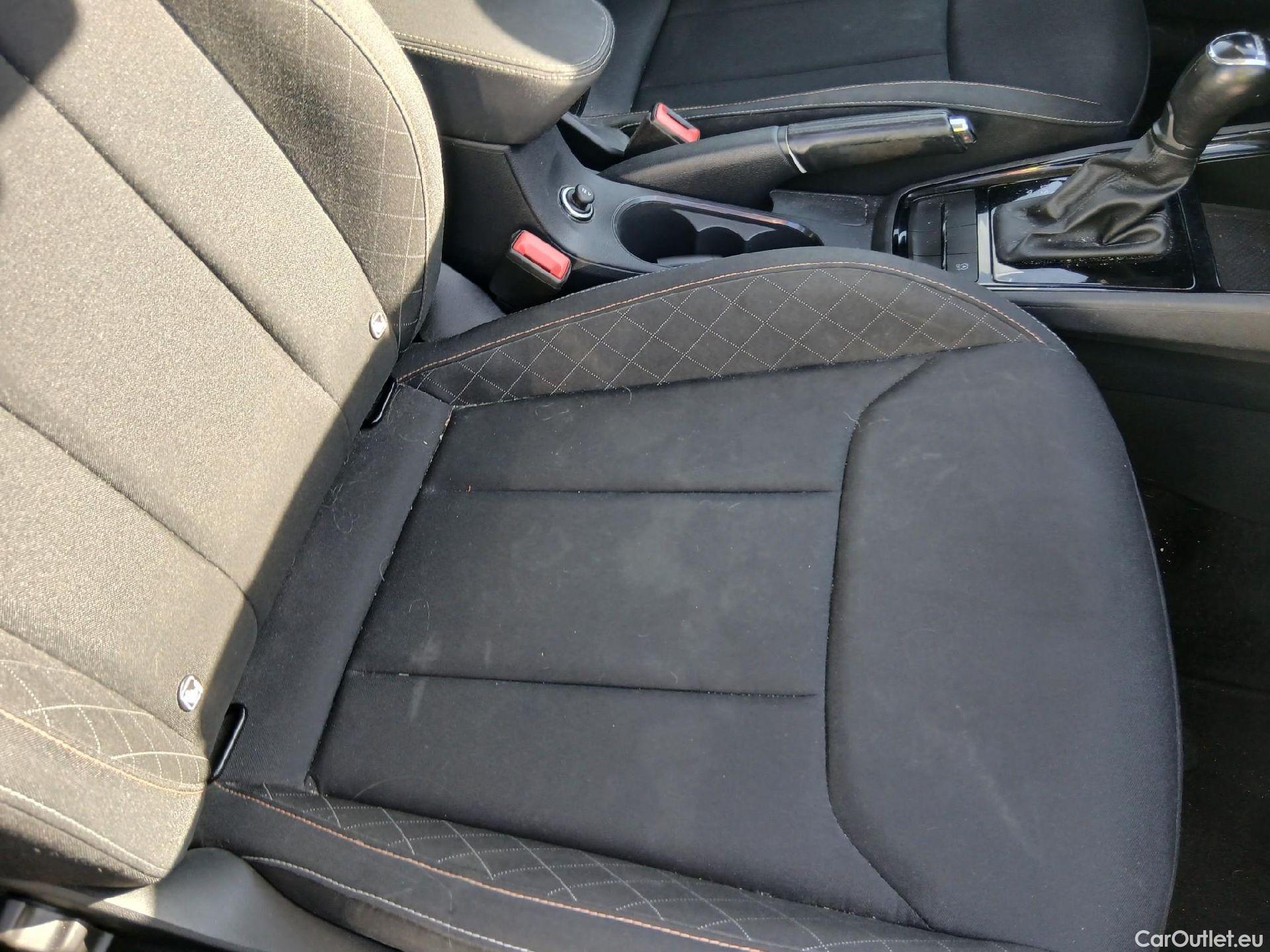  Skoda  KAMIQ SKODA  1.0 TSI 81kW (110CV) DSG Ambition (CX) #44