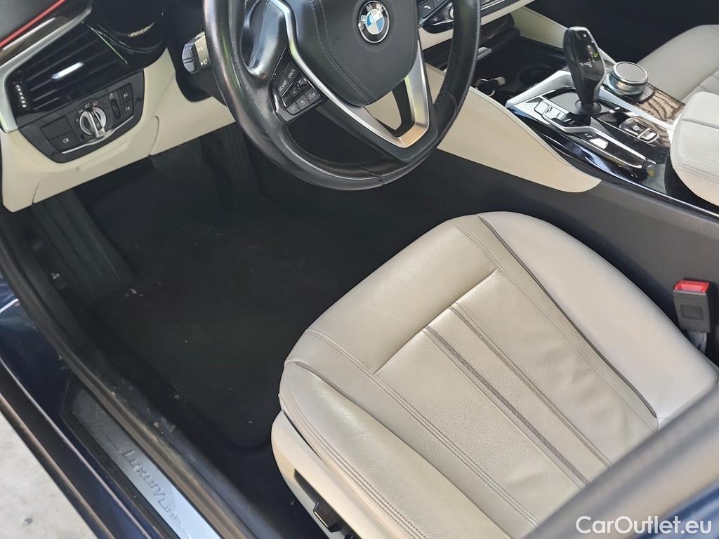  Bmw  Serie 5 BMW  / 2016 / 4P / sedán 520dA #13