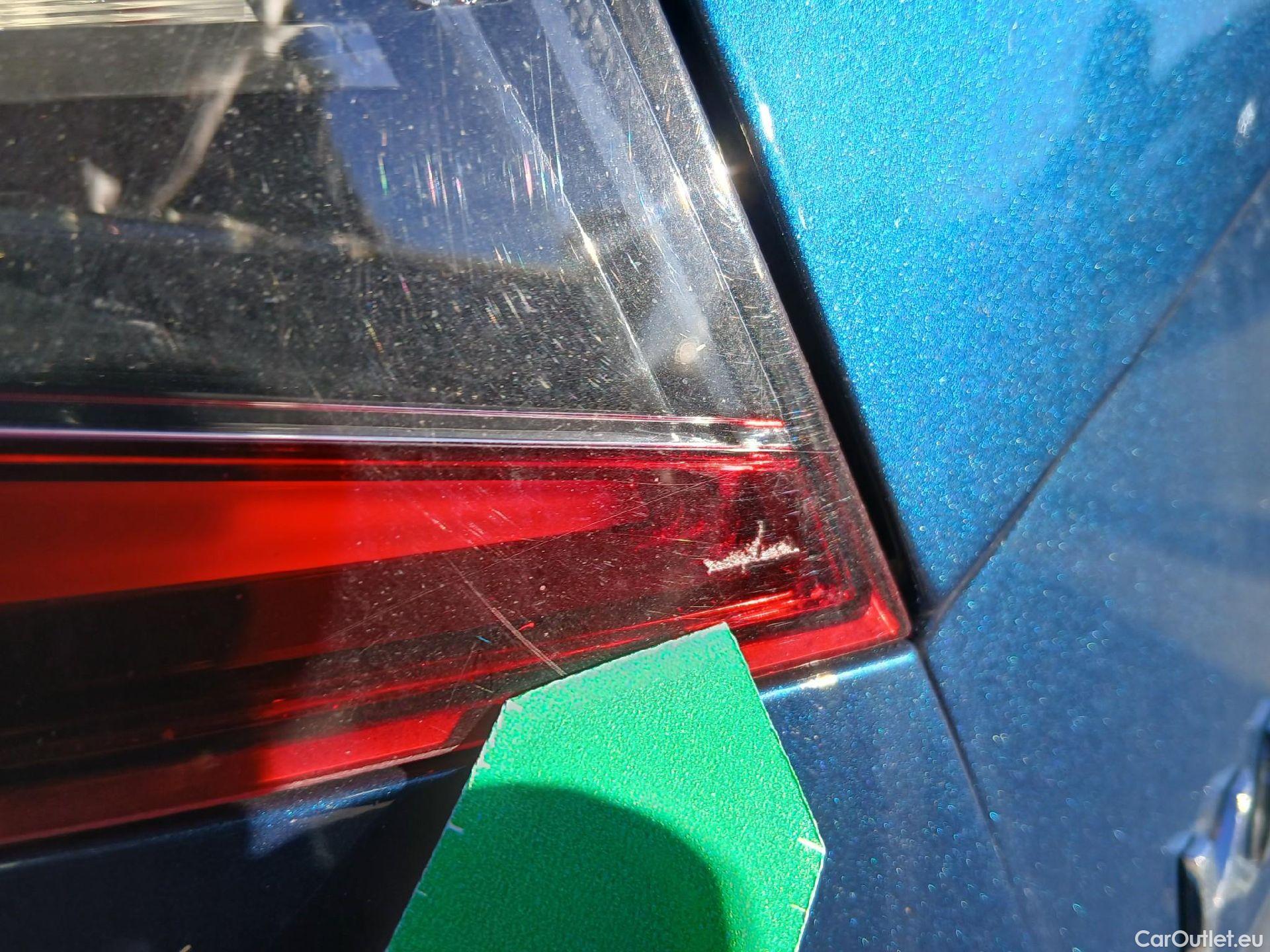  Skoda  Karoq SKODA  / 2017 / 5P / todoterreno 2.0 TDI 110kW (150CV) DSG 4X4 Scout #23