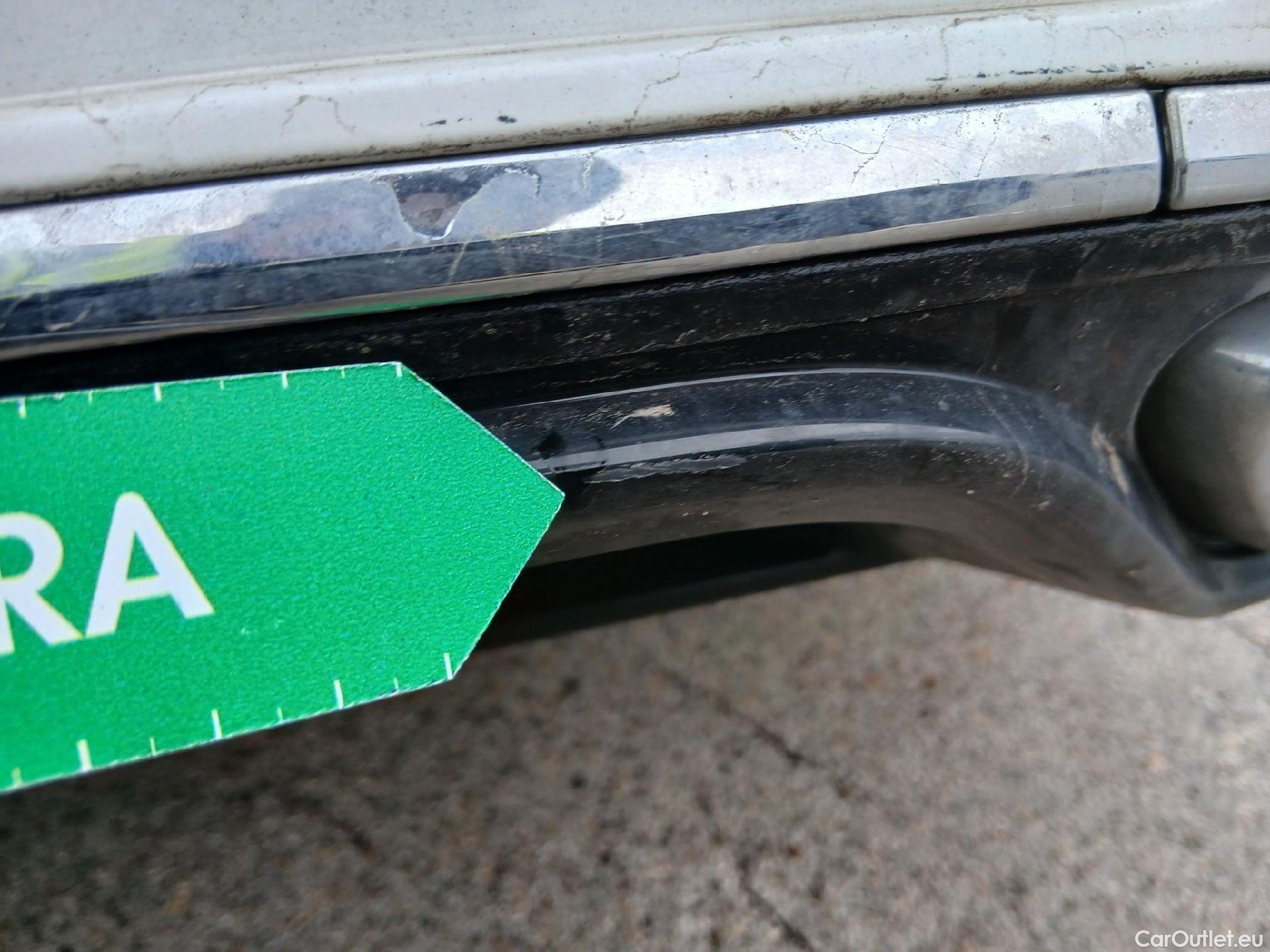  Volkswagen  Arteon VOLKSWAGEN  / 2020 / 5P / berlina con portón R-Line 2.0 TDI 147kW (200CV) DSG #32