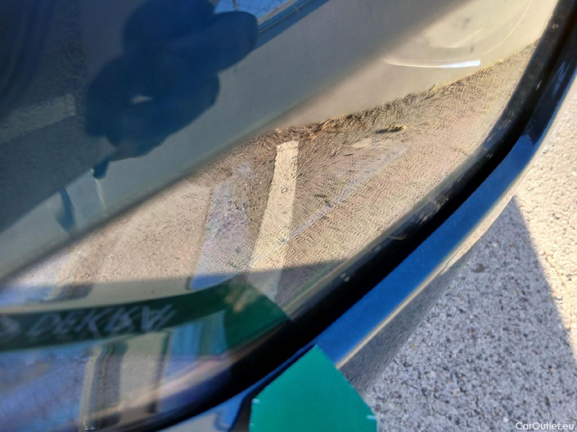  Skoda  Karoq SKODA  / 2017 / 5P / todoterreno 2.0 TDI 110kW (150CV) DSG 4X4 Scout #8