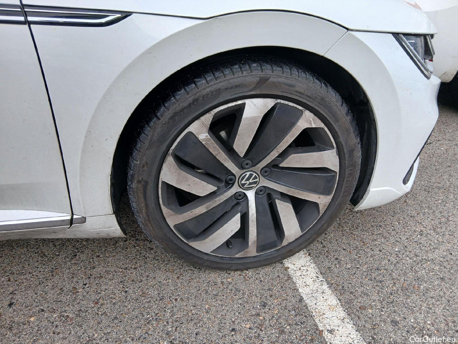  Volkswagen  Arteon VOLKSWAGEN  / 2020 / 5P / berlina con portón R-Line 2.0 TDI 147kW (200CV) DSG #48