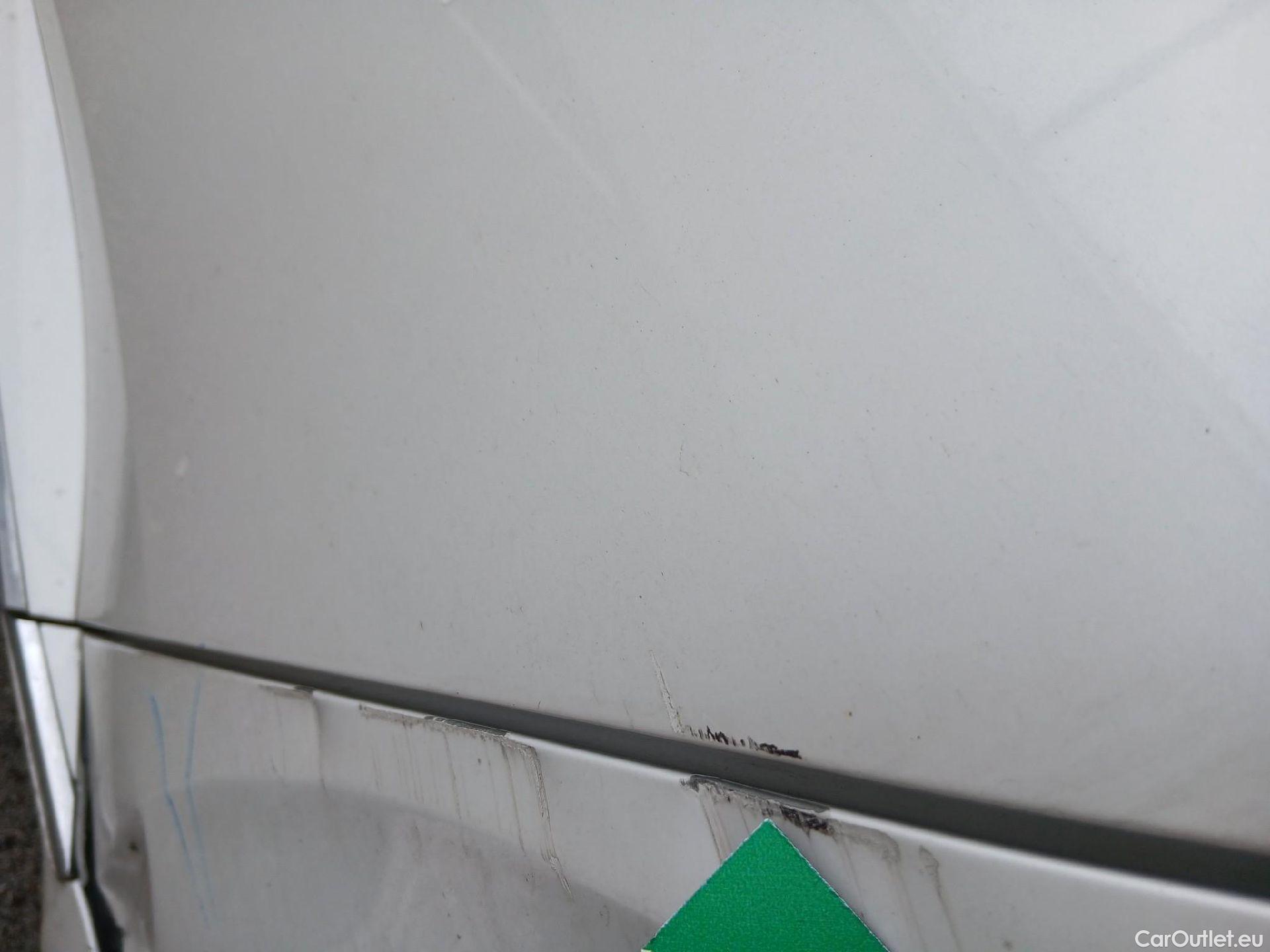  Volkswagen  Arteon VOLKSWAGEN  / 2020 / 5P / berlina con portón R-Line 2.0 TDI 147kW (200CV) DSG #15