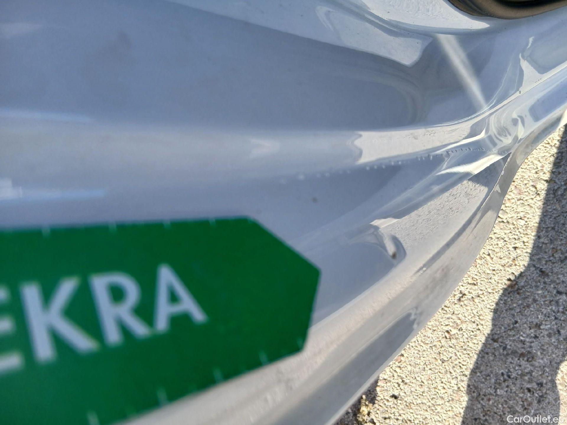  Seat  Leon SEAT Nuevo León / 2020 / 5P / familiar SP 1.5 TSI 96kW S&S Style Go(SP) #65