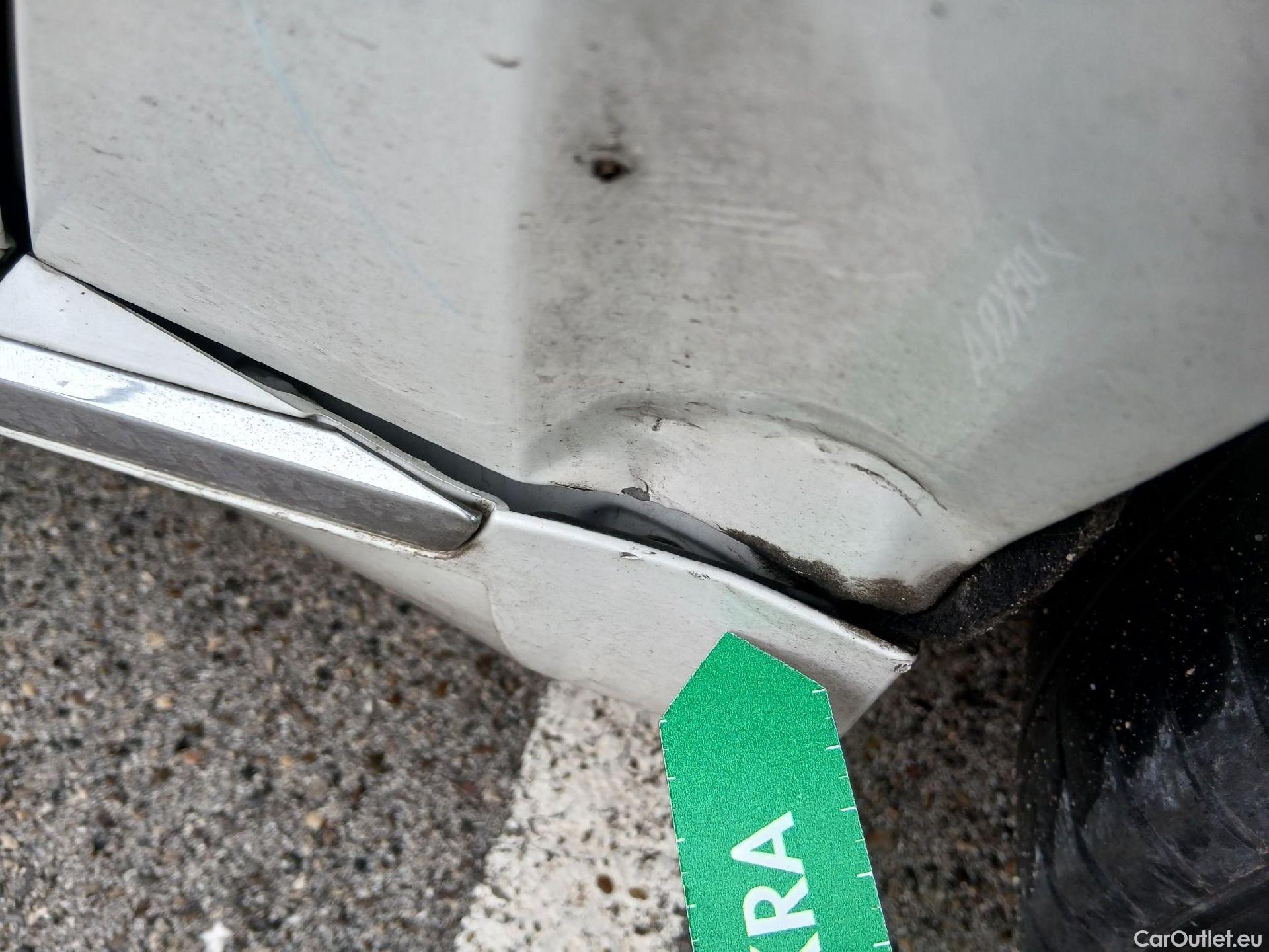  Volkswagen  Arteon VOLKSWAGEN  / 2020 / 5P / berlina con portón R-Line 2.0 TDI 147kW (200CV) DSG #23