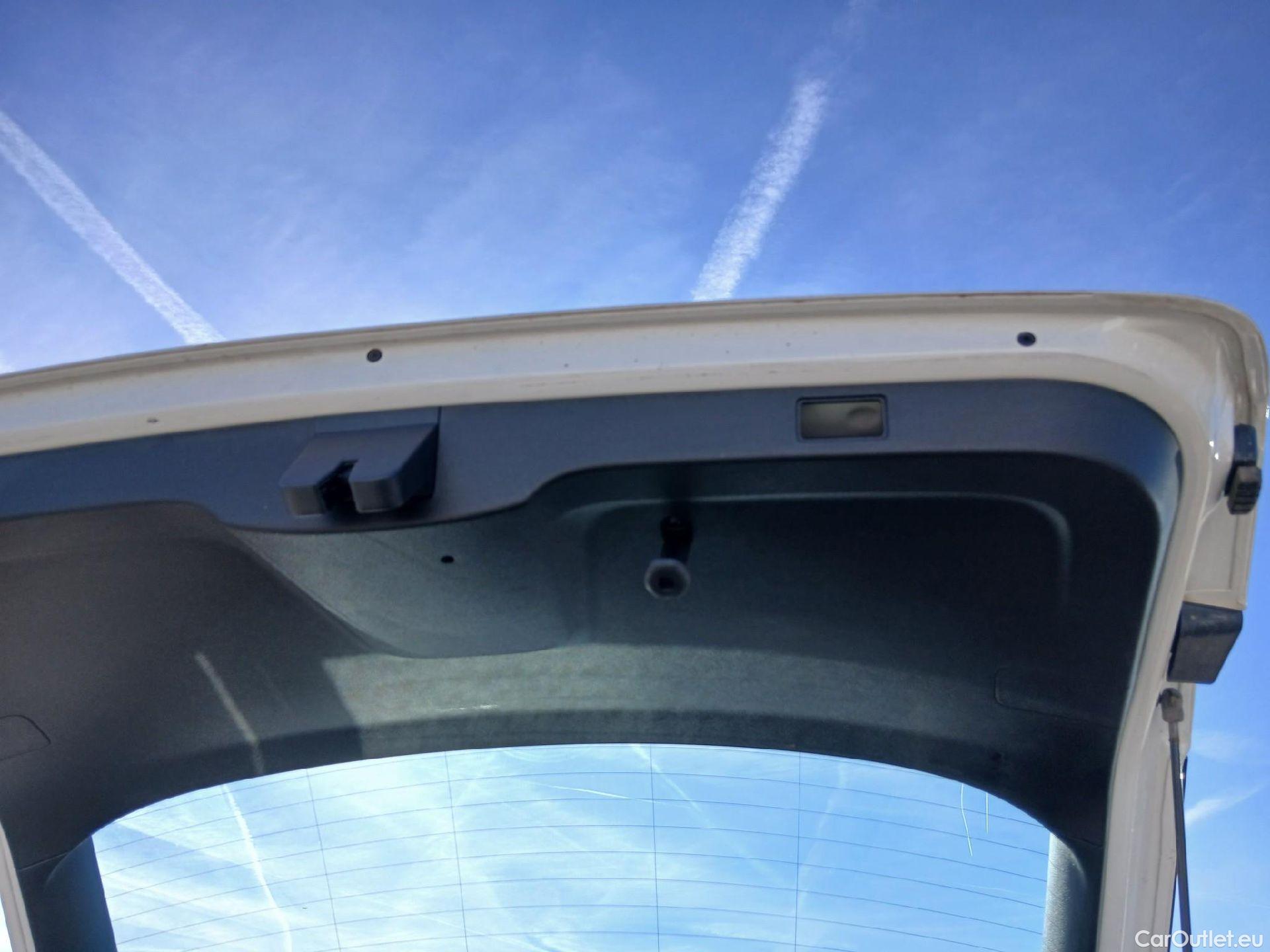  Skoda  KAMIQ SKODA  1.0 TSI 81kW (110CV) DSG Ambition (CX) #31