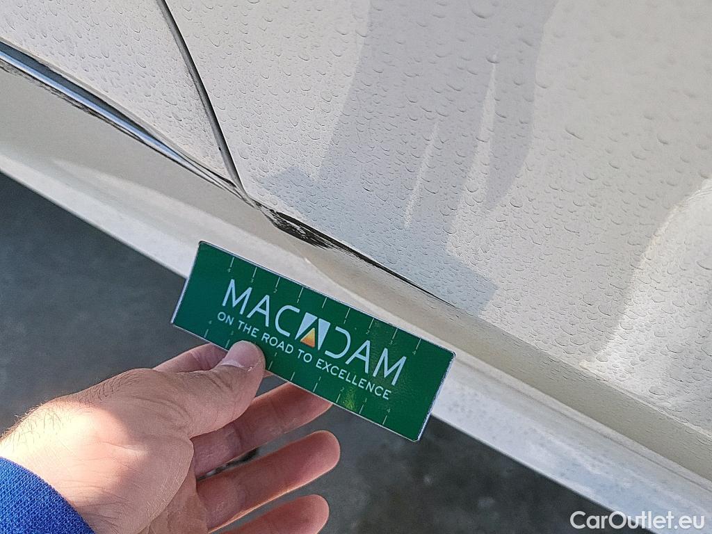  Mercedes  E-Klasse MERCEDES-BENZ Clase E / 2020 / 2P / coupé Coupé E 220 d #8