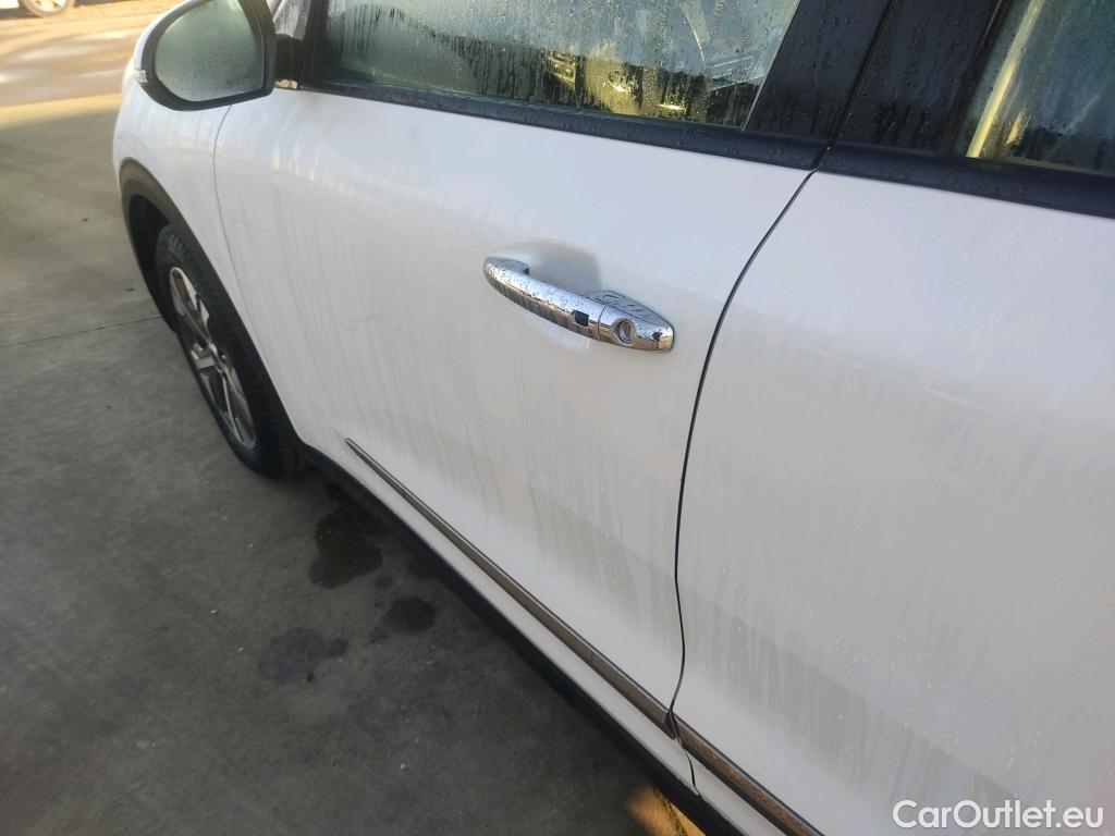  KIA  Niro KIA e- / 2016 / 5P / crossover e- 150kW (204CV) Drive (Long Range) #16