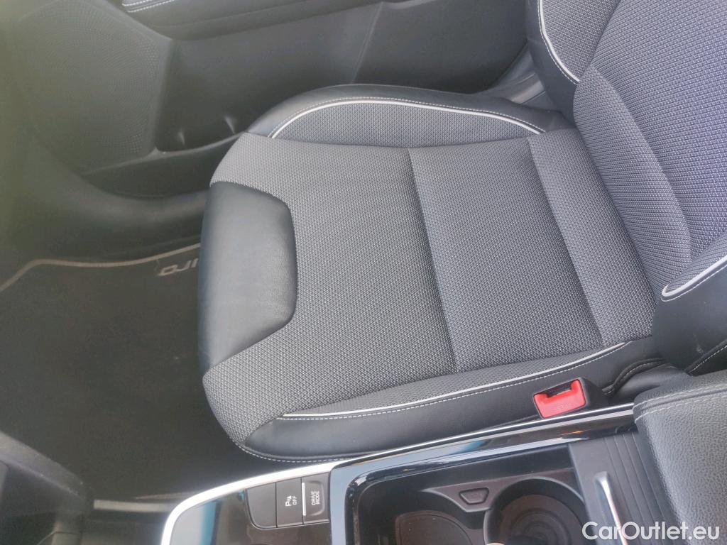  KIA  Niro KIA e- / 2016 / 5P / crossover e- 150kW (204CV) Drive (Long Range) #8