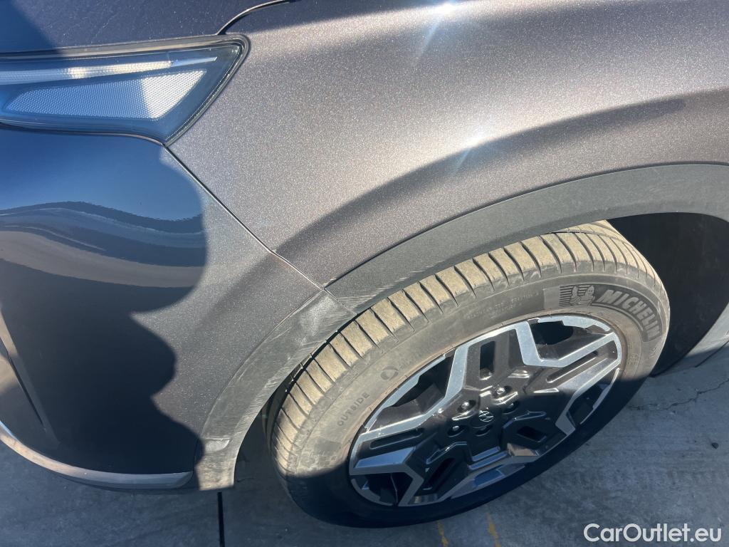  Hyundai  Santa Fe HYUNDAI  / 2021 / 5P / todoterreno 1.6 TGDi PHEV Tecno Auto 4x4 #3