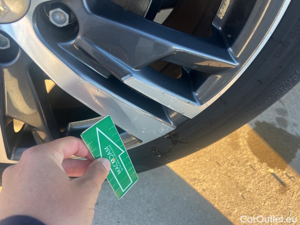  Peugeot  3008  Allure Pack 1.5 HDi 130CV AT8 E6d #3