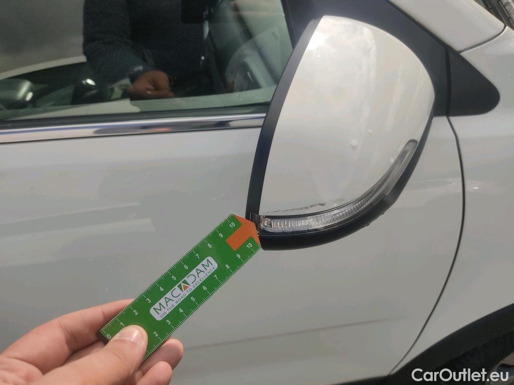  KIA  STONIC KIA  / 2017 / 5P / todoterreno 1.0 T-GDi 88kW (120CV) MHEV iMT Drive #25