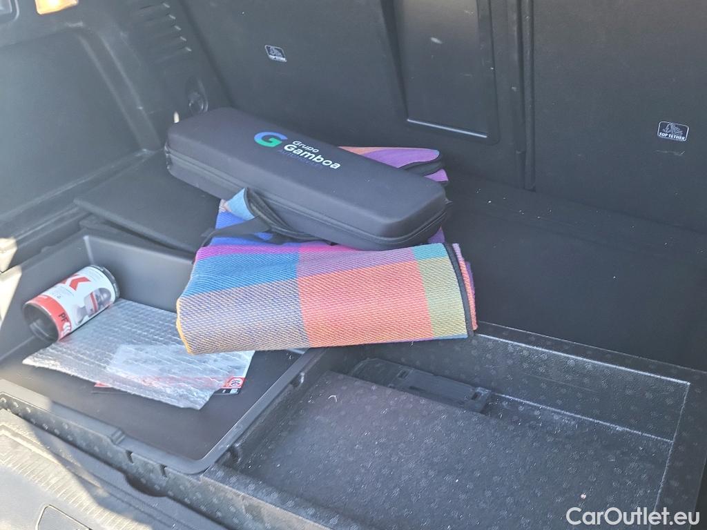  Peugeot  3008 PEUGEOT  Hybrid / 2020 / 5P / todoterreno 225 e-EAT8 Allure #21