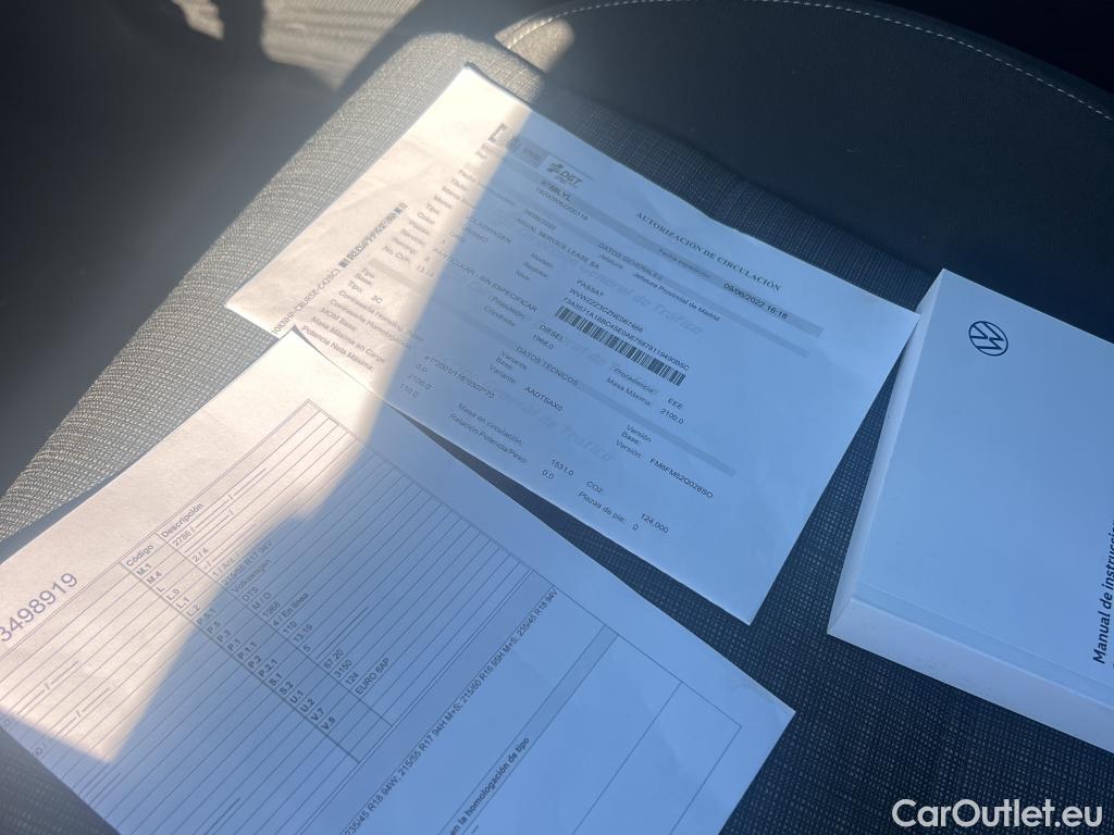  Volkswagen  Passat VOLKSWAGEN  / 2019 / 4P / sedán Executive 2.0 TDI 110kW (150CV) #8