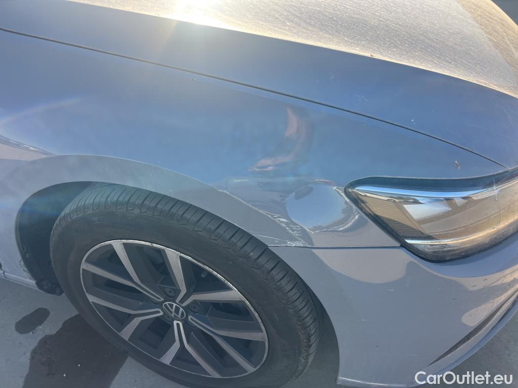  Volkswagen  Passat VOLKSWAGEN  / 2019 / 4P / sedán Executive 2.0 TDI 110kW (150CV) #3