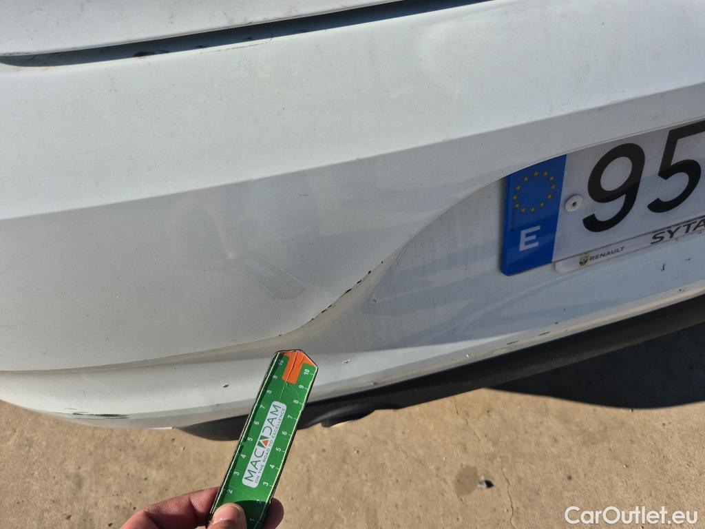  Renault  Clio RENAULT  / 2019 / 5P / berlina con portón Life SCe 49 kW (67CV) #10