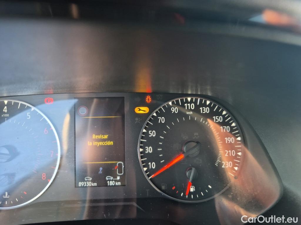  Renault  Clio RENAULT  / 2019 / 5P / berlina con portón Life SCe 49 kW (67CV) #20