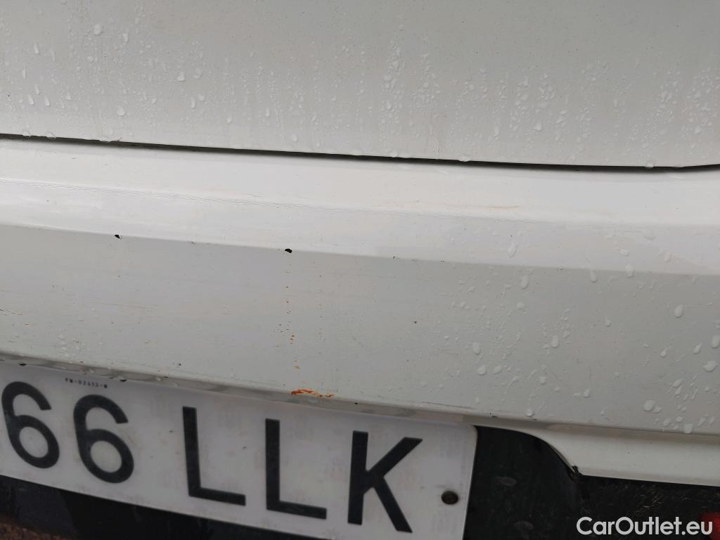  KIA  Rio KIA  / 2020 / 5P / berlina con portón 1.2 DPi 62kW (84CV) Concept #36