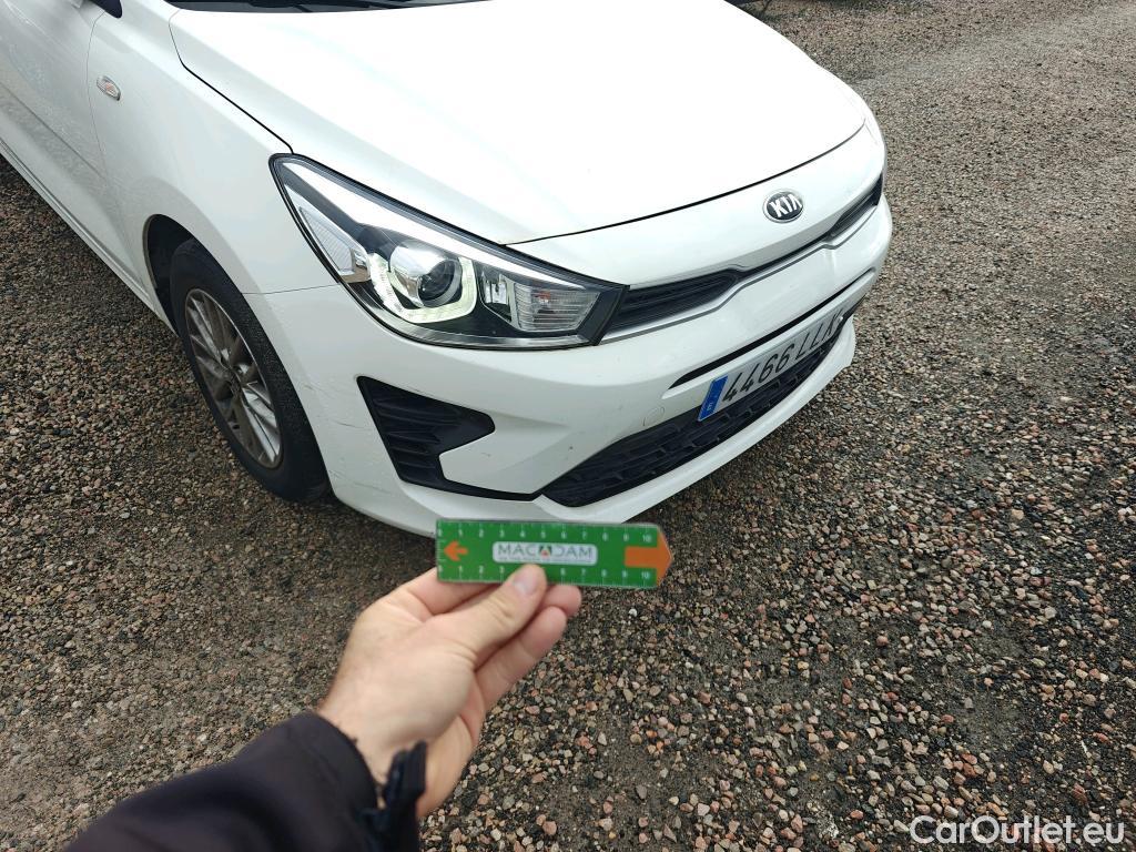  KIA  Rio KIA  / 2020 / 5P / berlina con portón 1.2 DPi 62kW (84CV) Concept #37