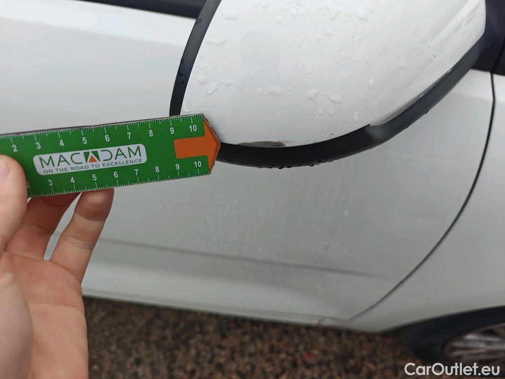  KIA  Rio KIA  / 2020 / 5P / berlina con portón 1.2 DPi 62kW (84CV) Concept #55