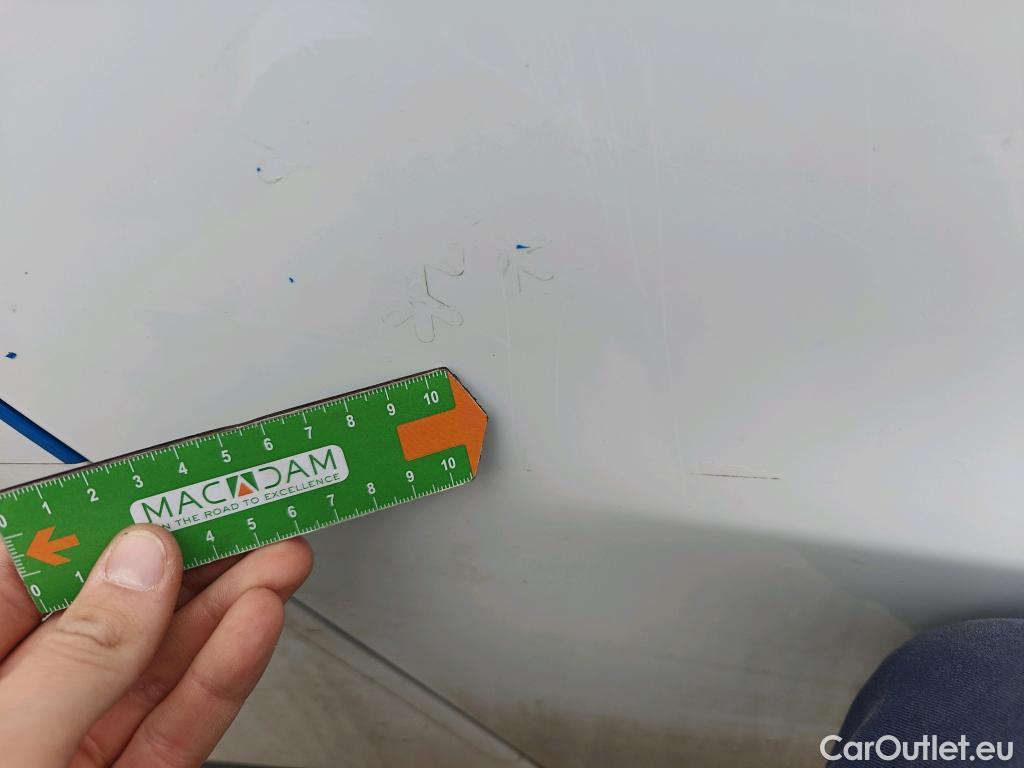  Ford  Focus FORD  / 2018 / 5P / berlina con portón 1.5 Ecoblue 88kW Trend+ #34