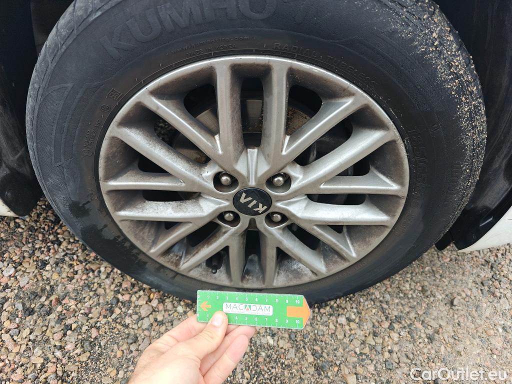  KIA  Rio KIA  / 2020 / 5P / berlina con portón 1.2 DPi 62kW (84CV) Concept #14