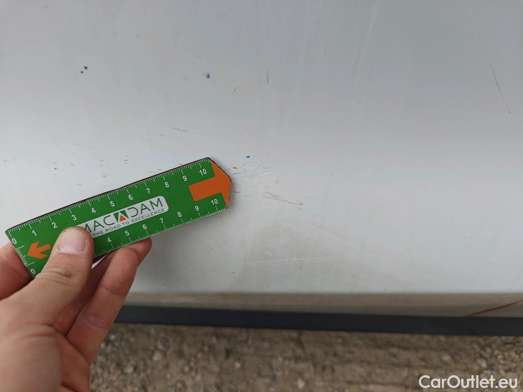  Ford  Focus FORD  / 2018 / 5P / berlina con portón 1.5 Ecoblue 88kW Trend+ #11