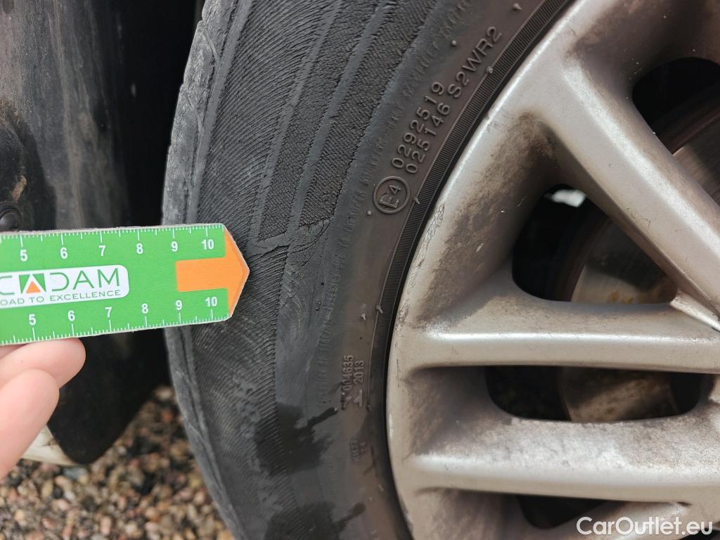  KIA  Rio KIA  / 2020 / 5P / berlina con portón 1.2 DPi 62kW (84CV) Concept #21