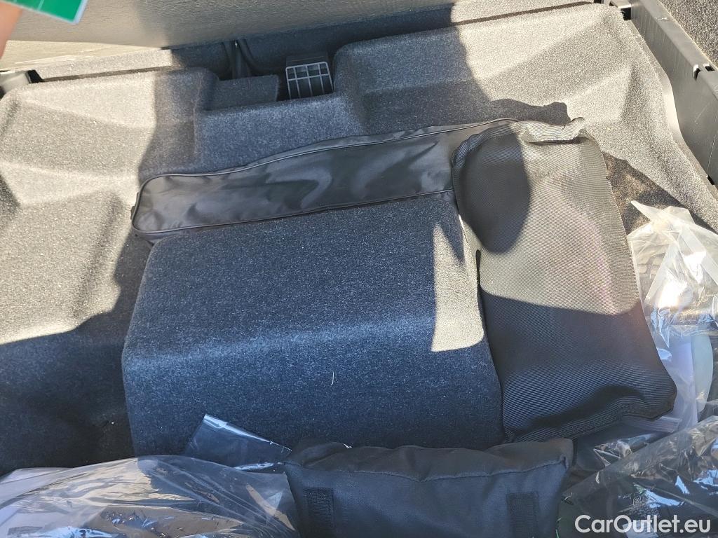  Volvo  XC 40 VOLVO XC40 / 2021 / 5P / todoterreno 1.5 T4 Twin Recharge Core Auto #6