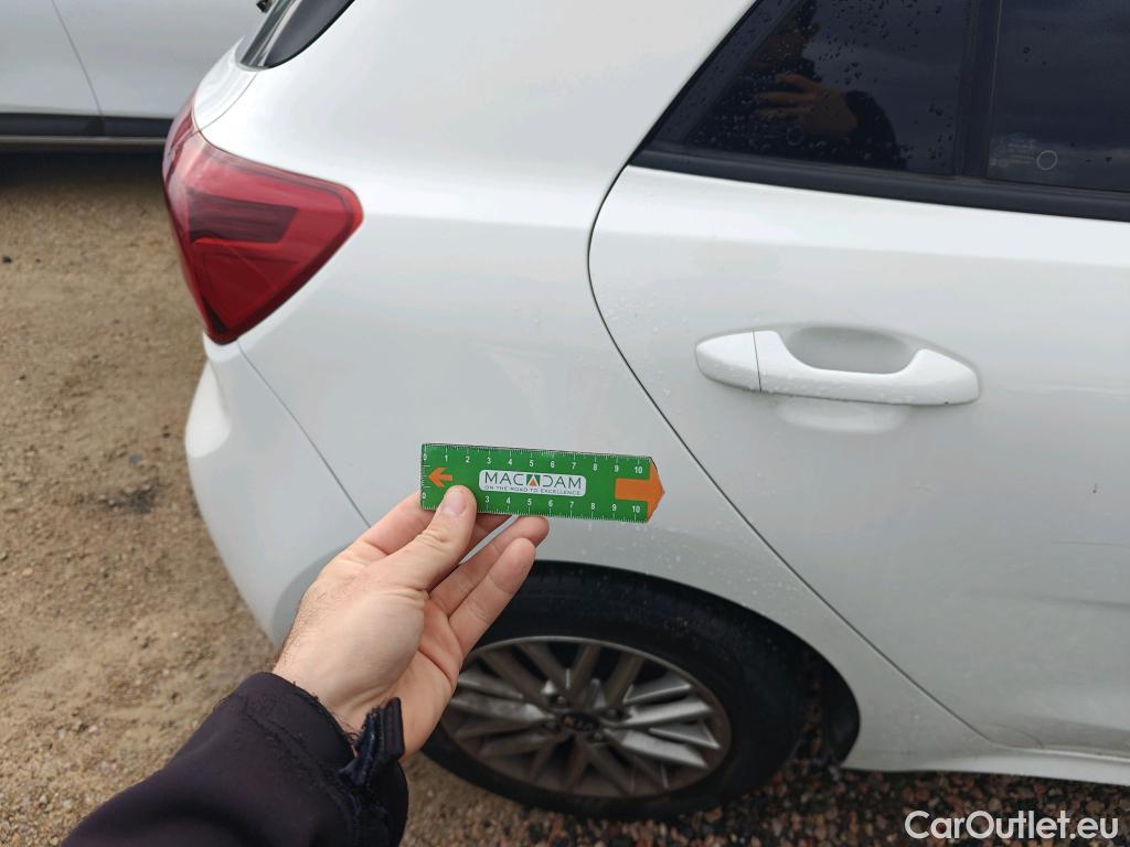  KIA  Rio KIA  / 2020 / 5P / berlina con portón 1.2 DPi 62kW (84CV) Concept #49