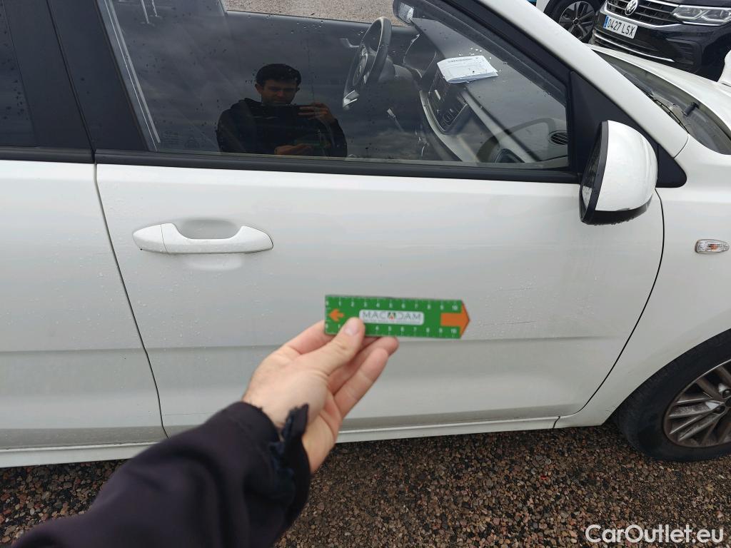  KIA  Rio KIA  / 2020 / 5P / berlina con portón 1.2 DPi 62kW (84CV) Concept #41