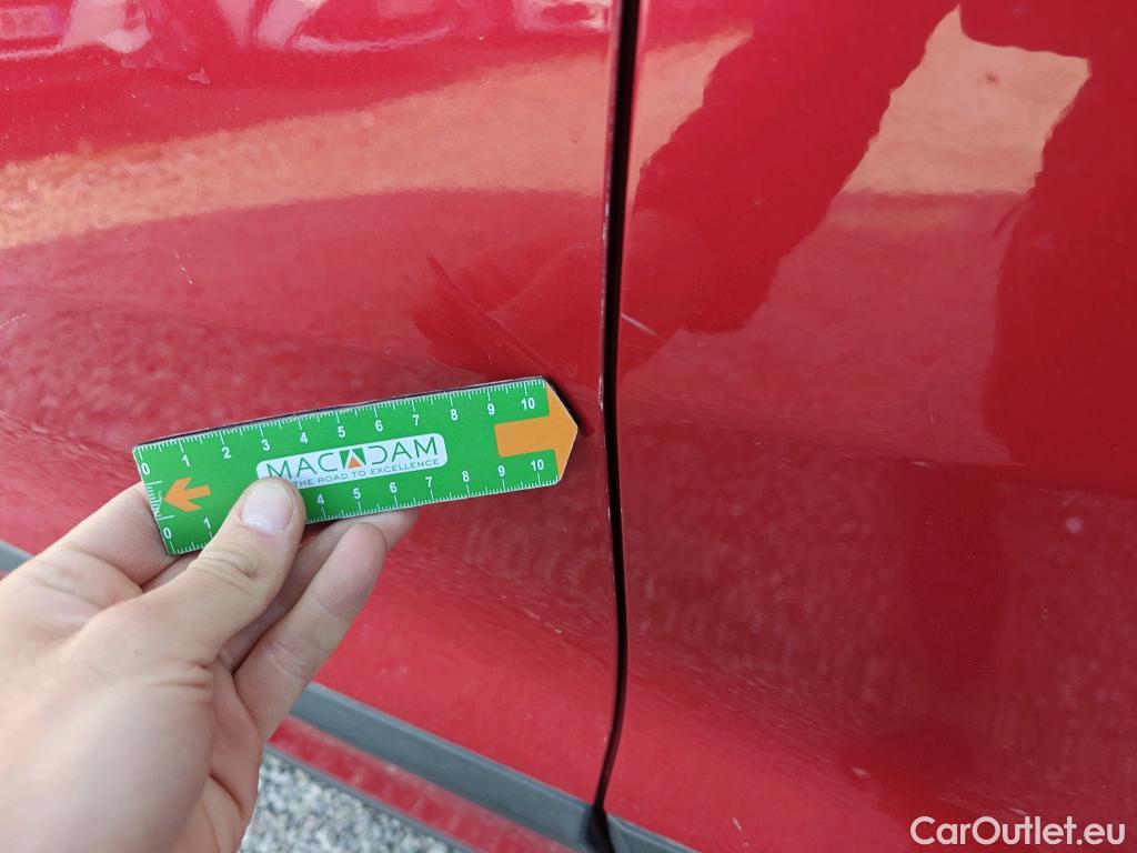  KIA  Niro KIA  / 2019 / 5P / crossover 1.6 GDi HEV 104kW (141CV) Drive #4