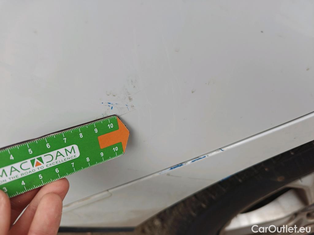  Ford  Focus FORD  / 2018 / 5P / berlina con portón 1.5 Ecoblue 88kW Trend+ #27