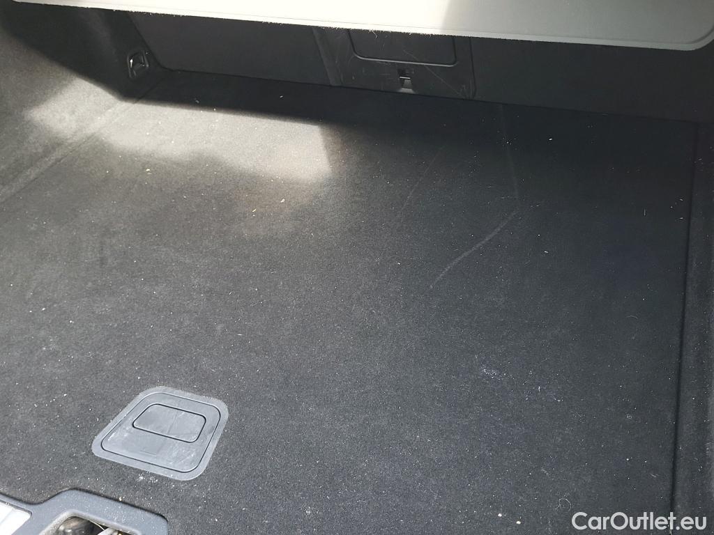  Volvo  XC60 VOLVO  / 2017 / 5P / todoterreno 2.0 B4 D AWD Momentum Pro Auto #7