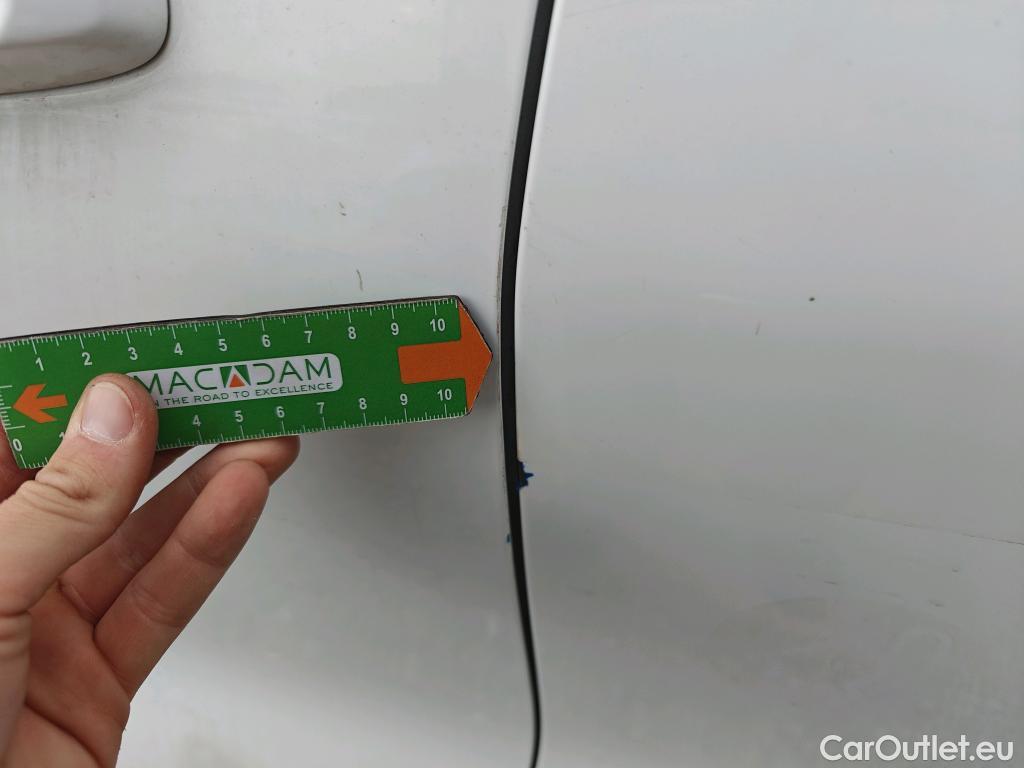  Ford  Focus FORD  / 2018 / 5P / berlina con portón 1.5 Ecoblue 88kW Trend+ #9