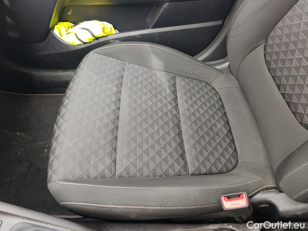  KIA  Rio KIA  / 2020 / 5P / berlina con portón 1.2 DPi 62kW (84CV) Concept #13