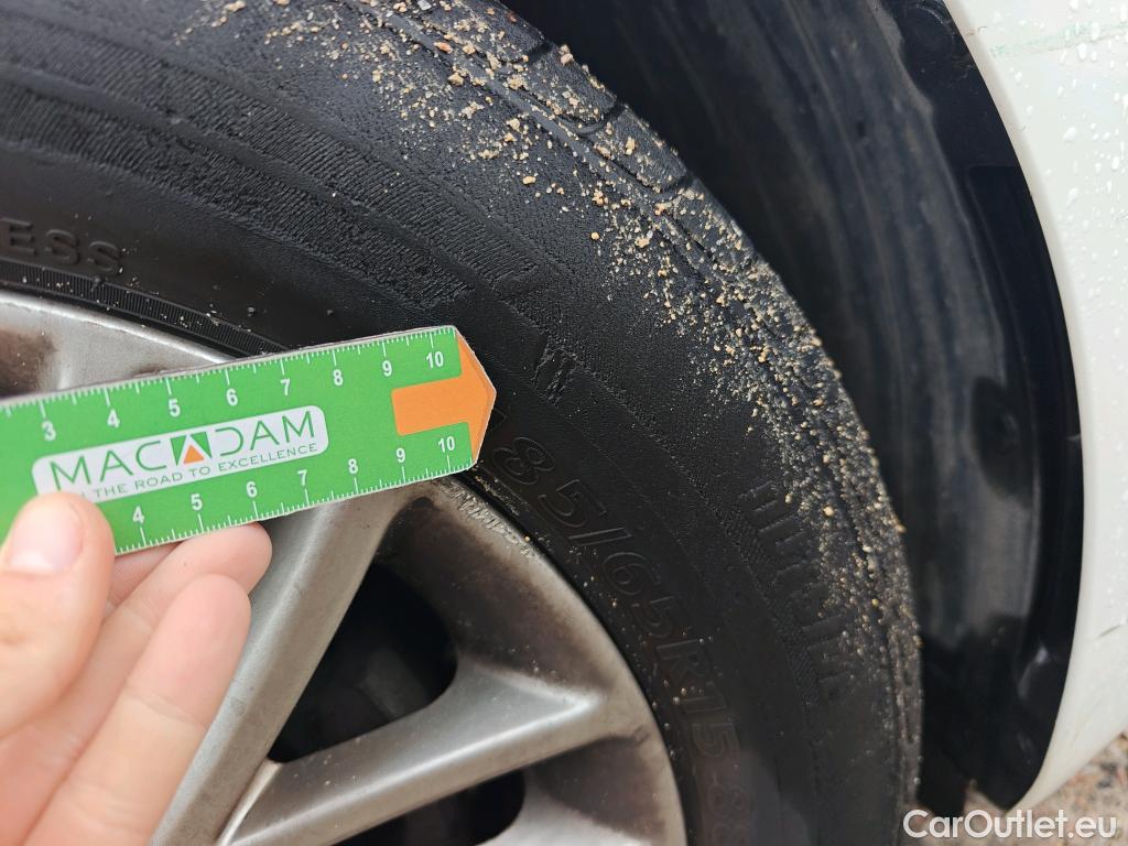  KIA  Rio KIA  / 2020 / 5P / berlina con portón 1.2 DPi 62kW (84CV) Concept #20