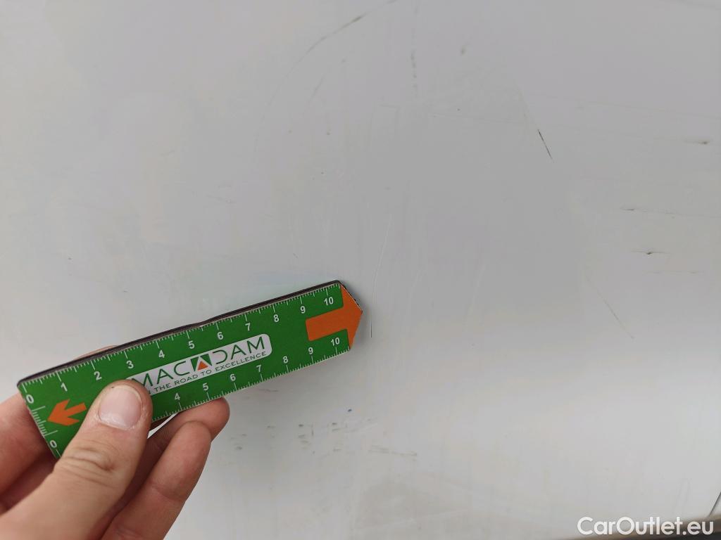  Ford  Focus FORD  / 2018 / 5P / berlina con portón 1.5 Ecoblue 88kW Trend+ #12